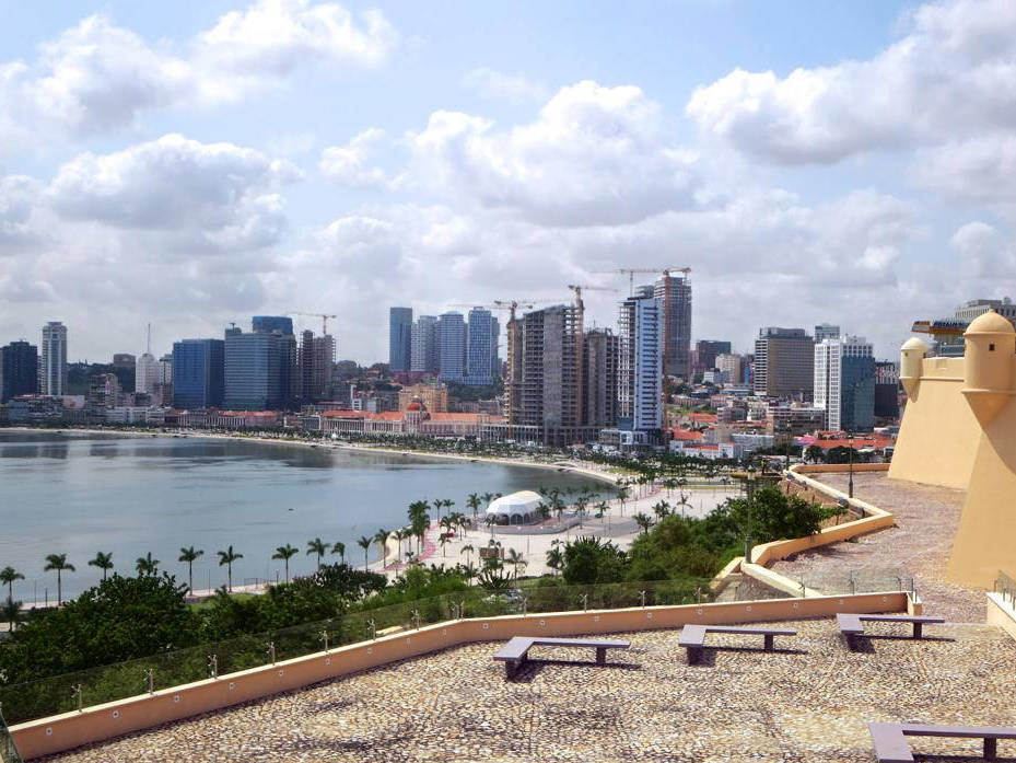 Wikipedia_Fortaleza de Sao Miguel_south end of Luanda bay_Angola_Photo David Stanley